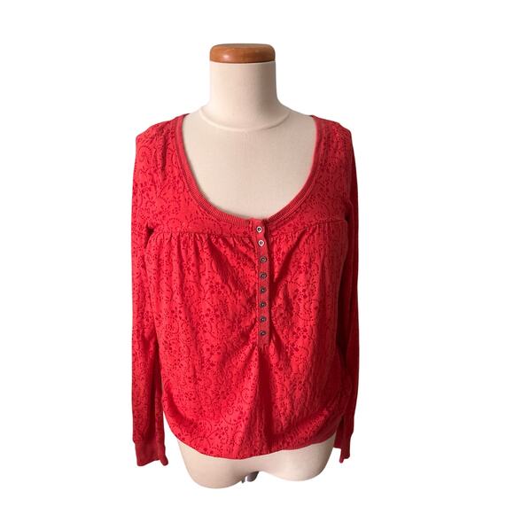 Free People Women Size Medium Scoop Neck Burnout Henley Lightweight Shirt Blouse - Picture 1 of 8